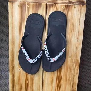 Hunter flip flops